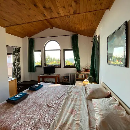 Dom wakacyjny Mitevi With Sea Views