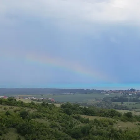 Mitevi With Sea Views * General-Kantardzhievo