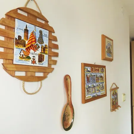 Mitevi With Sea Views *