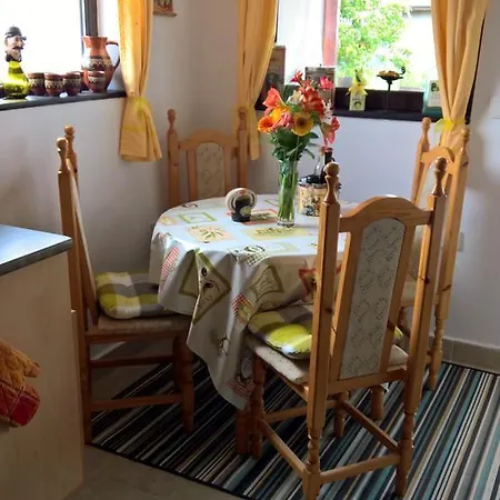 Mitevi With Sea Views * General-Kantardzhievo